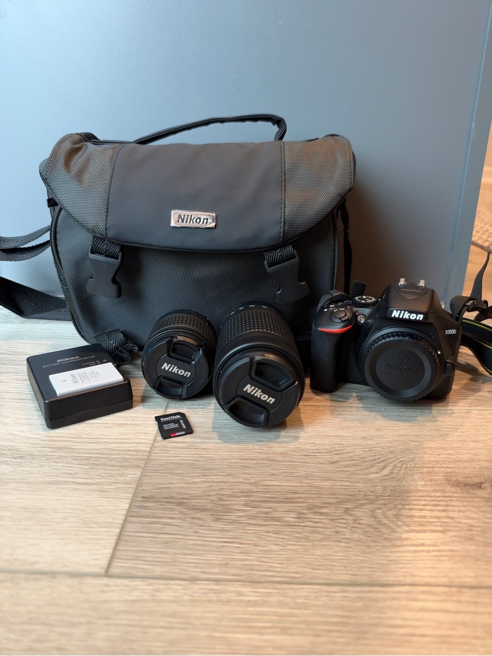 Nikon D3500 DSLR Camera Kit in Black and Gray with Two Lenses -minimally used